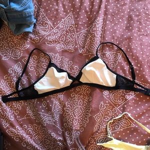 Victoria Secret Padless bra with clasps